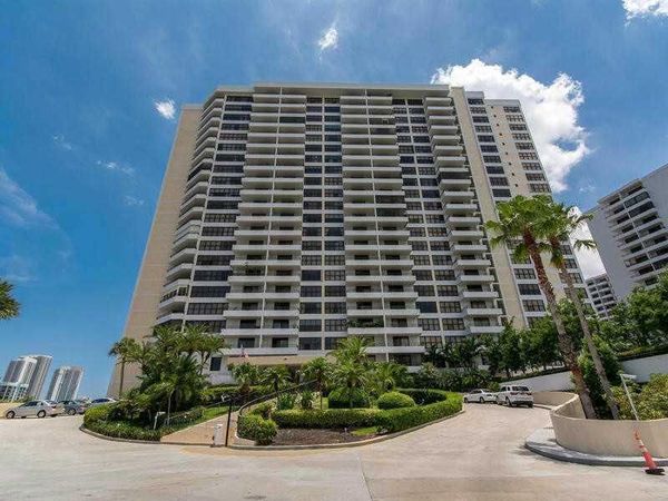 2500 Parkview Drive , Unit 1519, Hallandale Beach, FL 33009