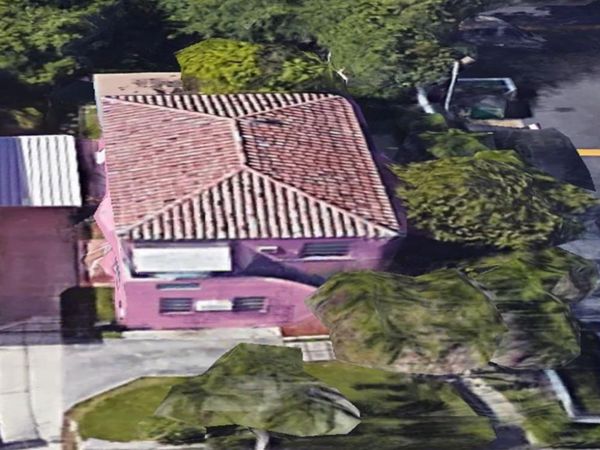 634 SW 7th Court , Miami, FL 33130