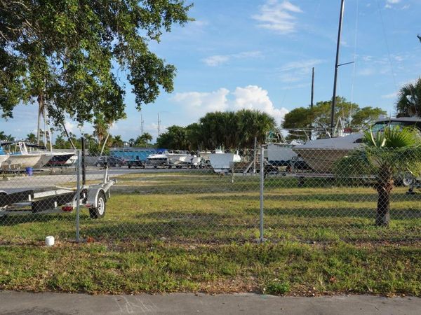 21 Fishermans Wharf Road , Fort Pierce, FL 34950
