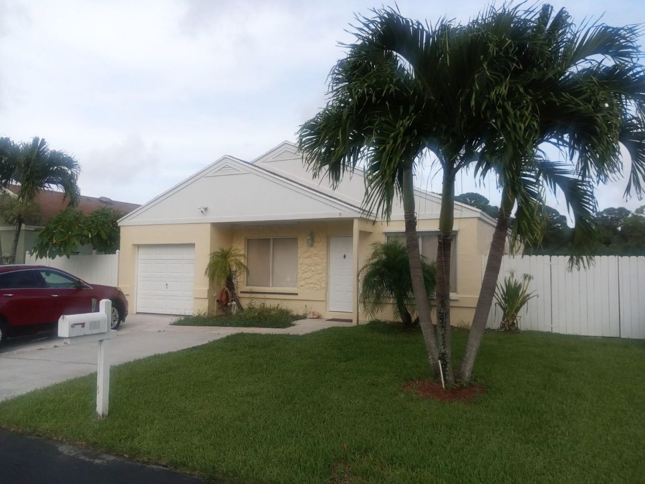 24 Hastings Lane , Boynton Beach, FL 33426 Photo