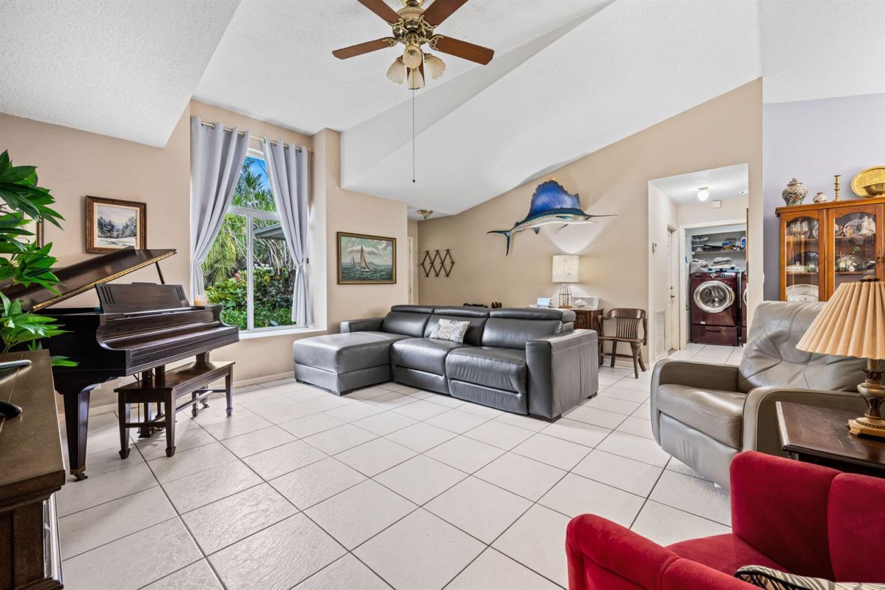 15884 North Road , Loxahatchee, FL 33470 Photo