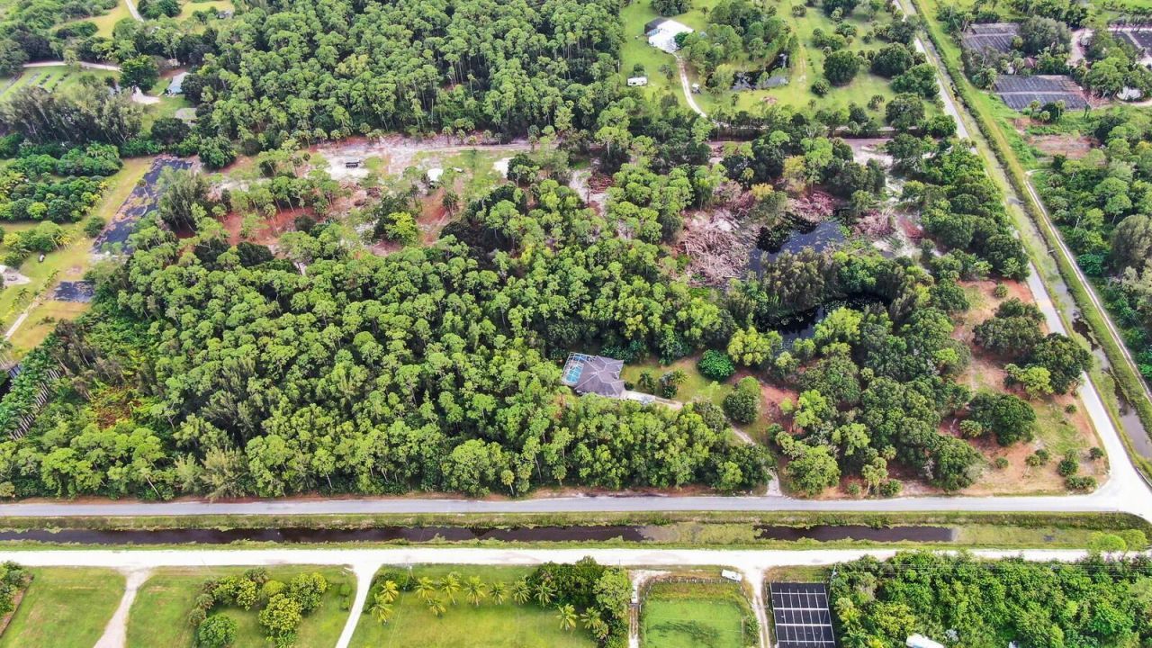 15884 North Road , Loxahatchee, FL 33470 Photo