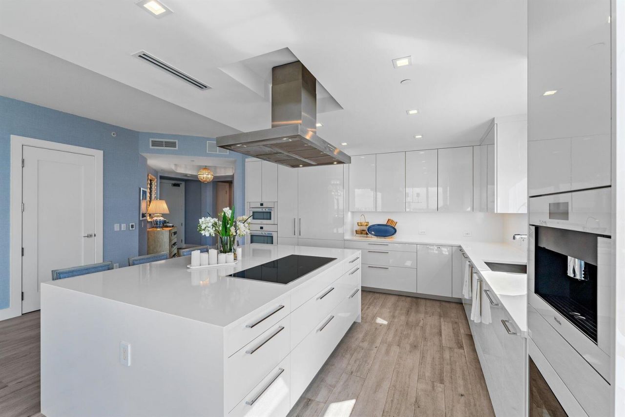 3730 N Ocean Drive , Unit 9d, Singer Island, FL 33404 Photo