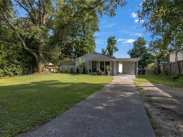 2484 Ortega Way , Atlanta, GA 30341