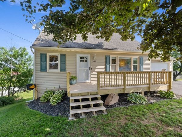 301 Ridge Road , Ontario, NY 14519