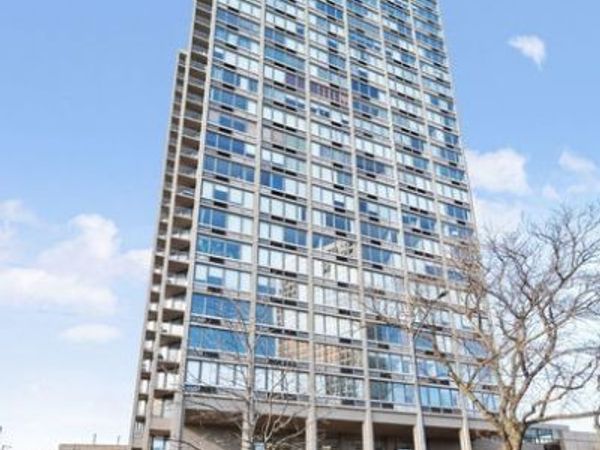 Unit 1911, Chicago, IL 60640