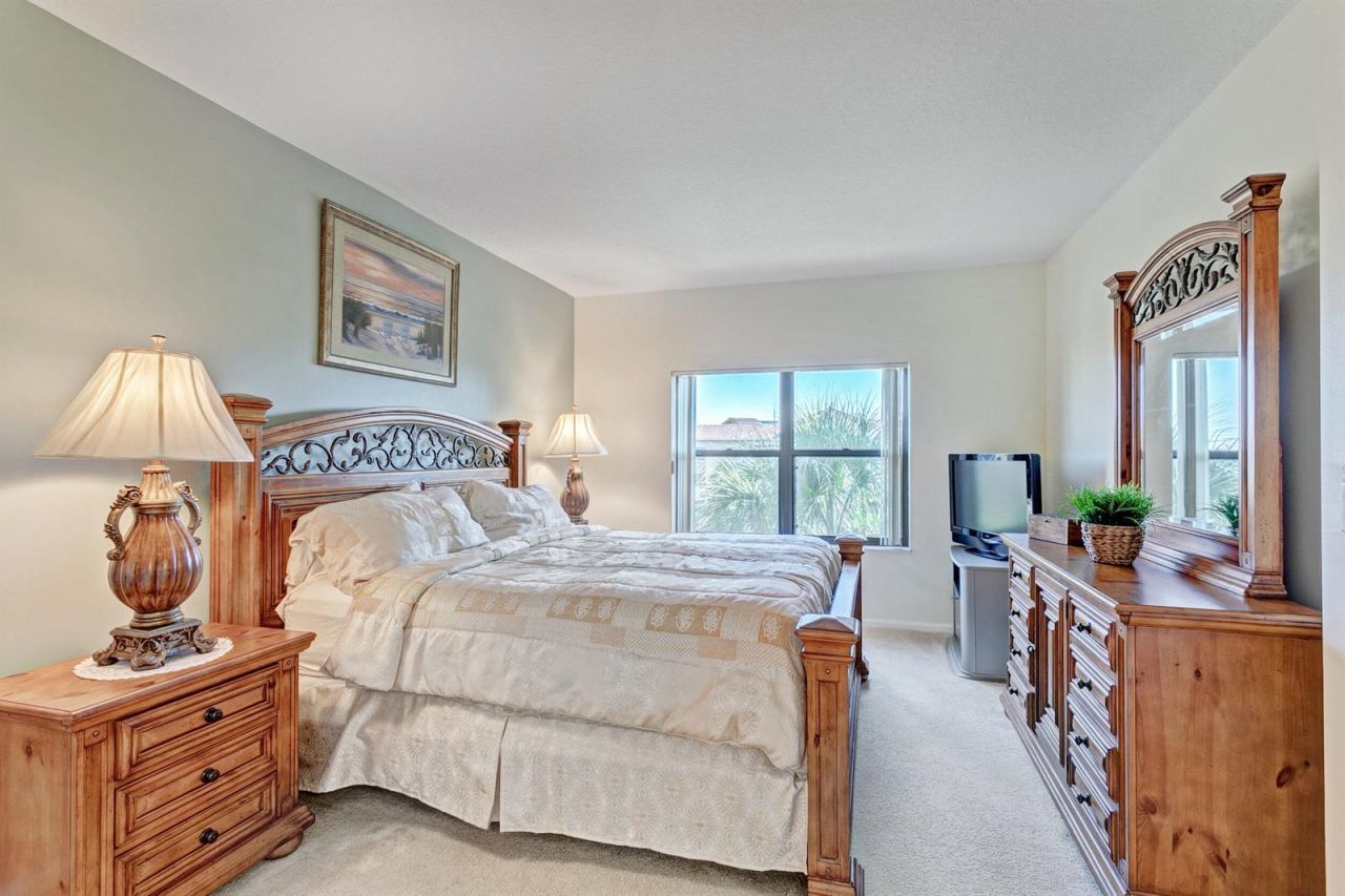 500 Uno Lago Drive , Unit 402, Juno Beach, FL 33408 Photo