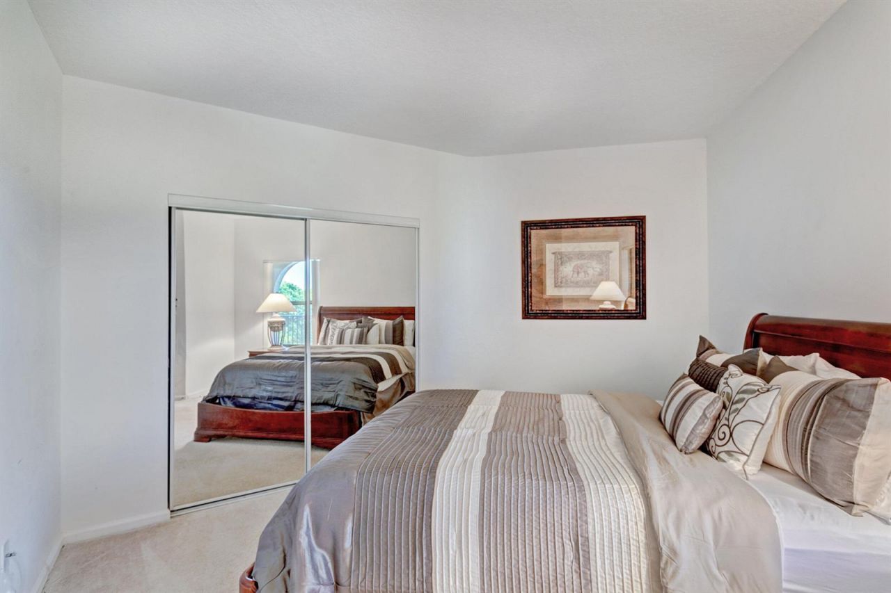 500 Uno Lago Drive , Unit 402, Juno Beach, FL 33408 Photo