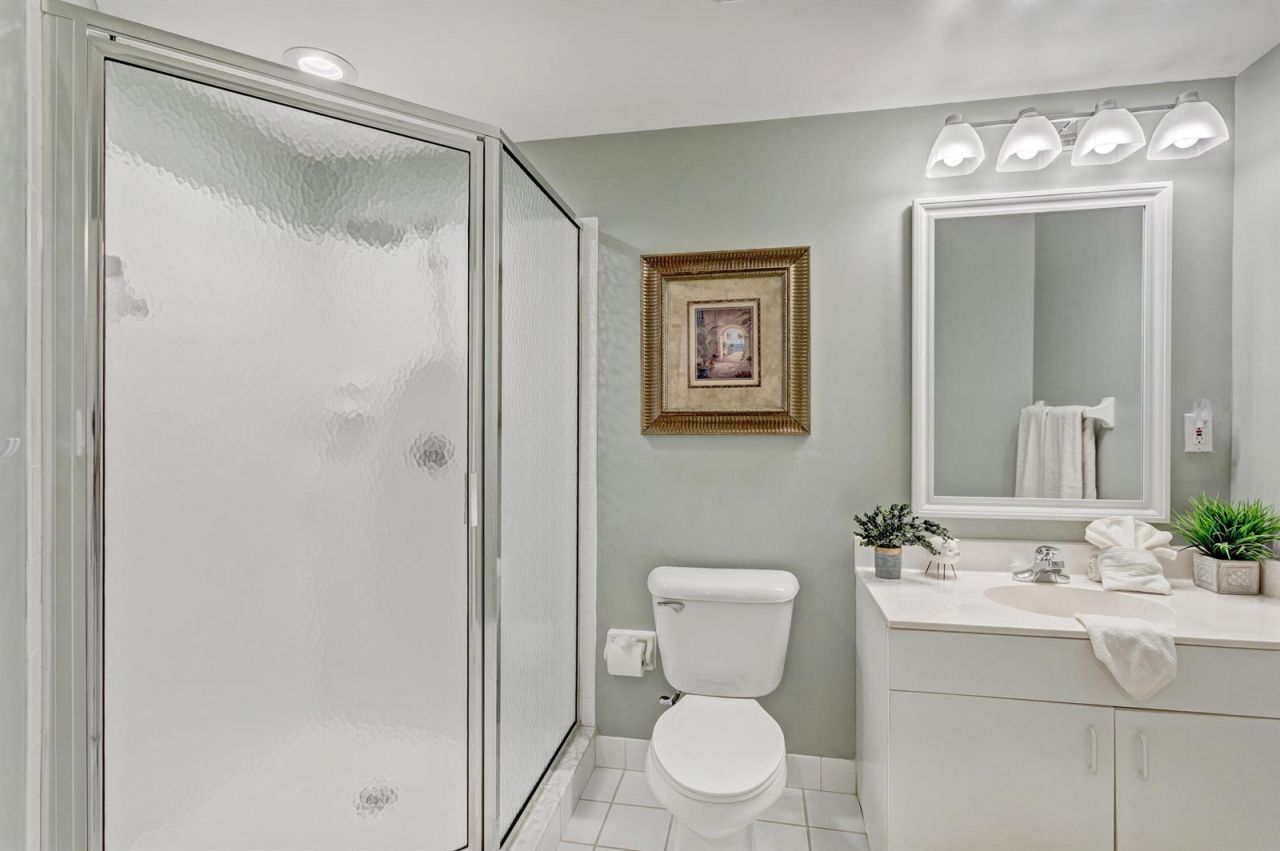500 Uno Lago Drive , Unit 402, Juno Beach, FL 33408 Photo