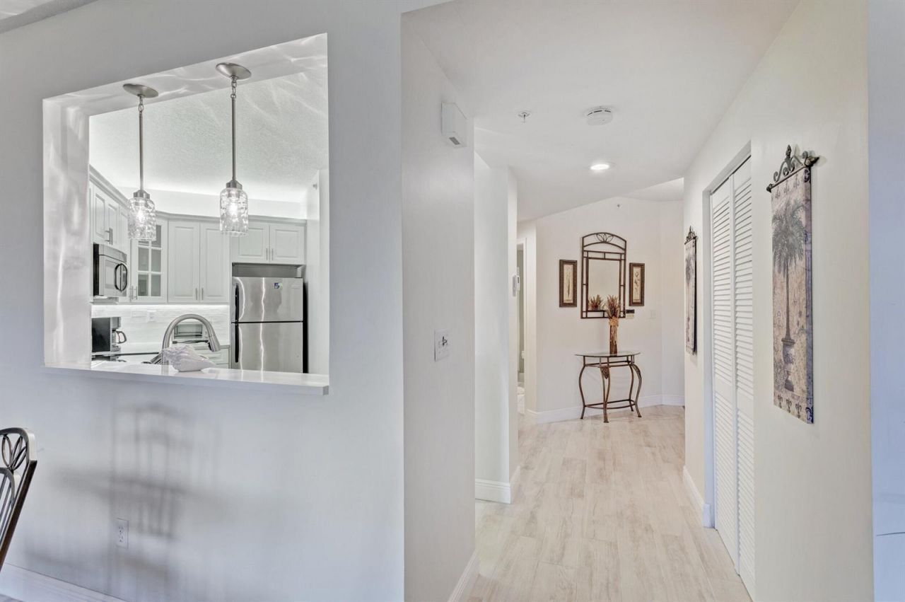 500 Uno Lago Drive , Unit 402, Juno Beach, FL 33408 Photo