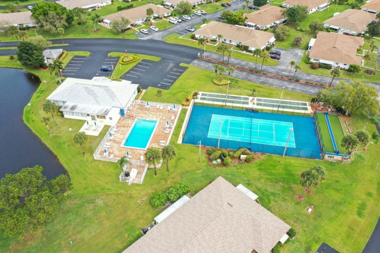 1212 Lakes End Drive , Unit D, Fort Pierce, FL 34982 Photo