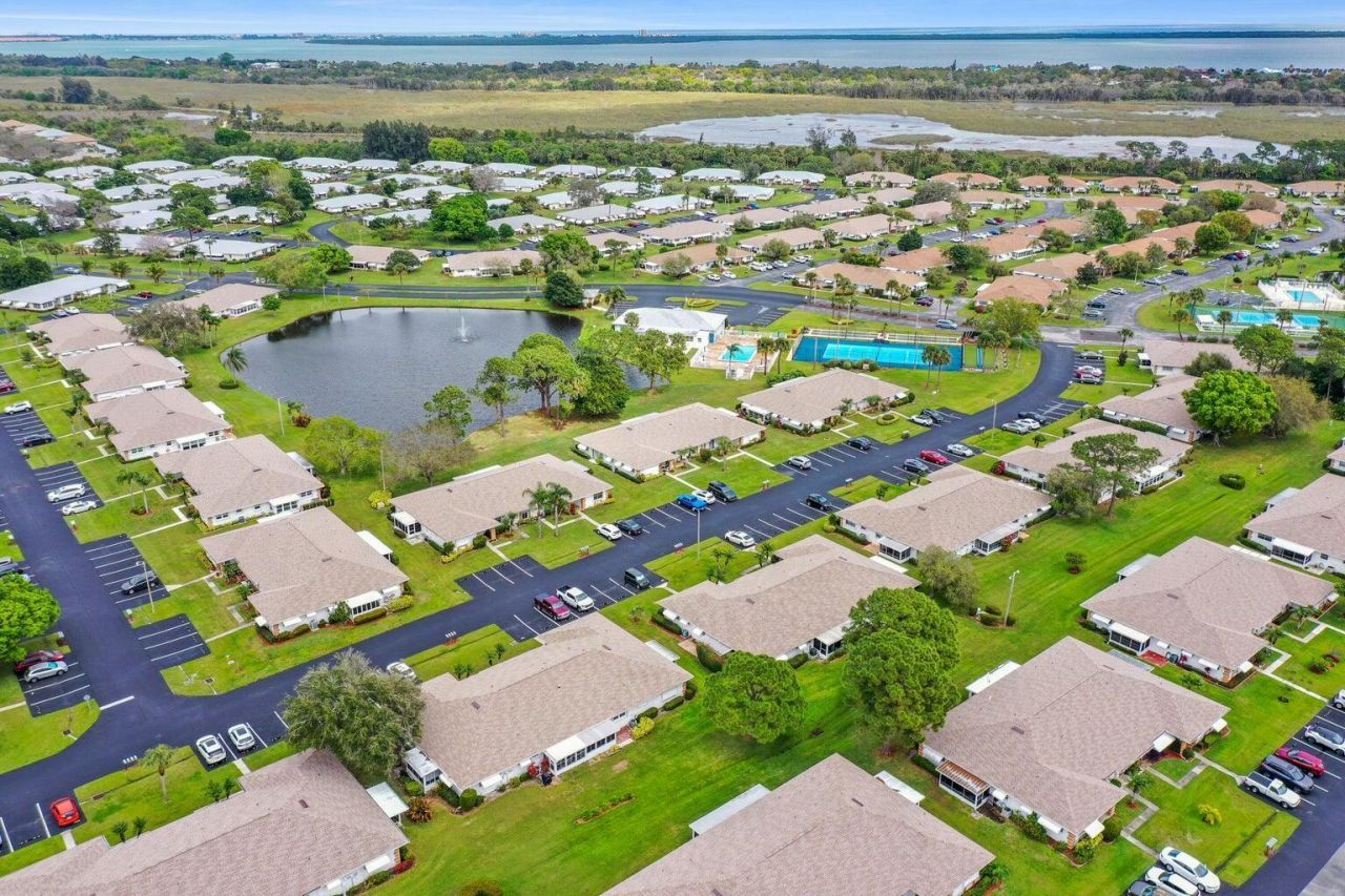 1212 Lakes End Drive , Unit D, Fort Pierce, FL 34982 Photo