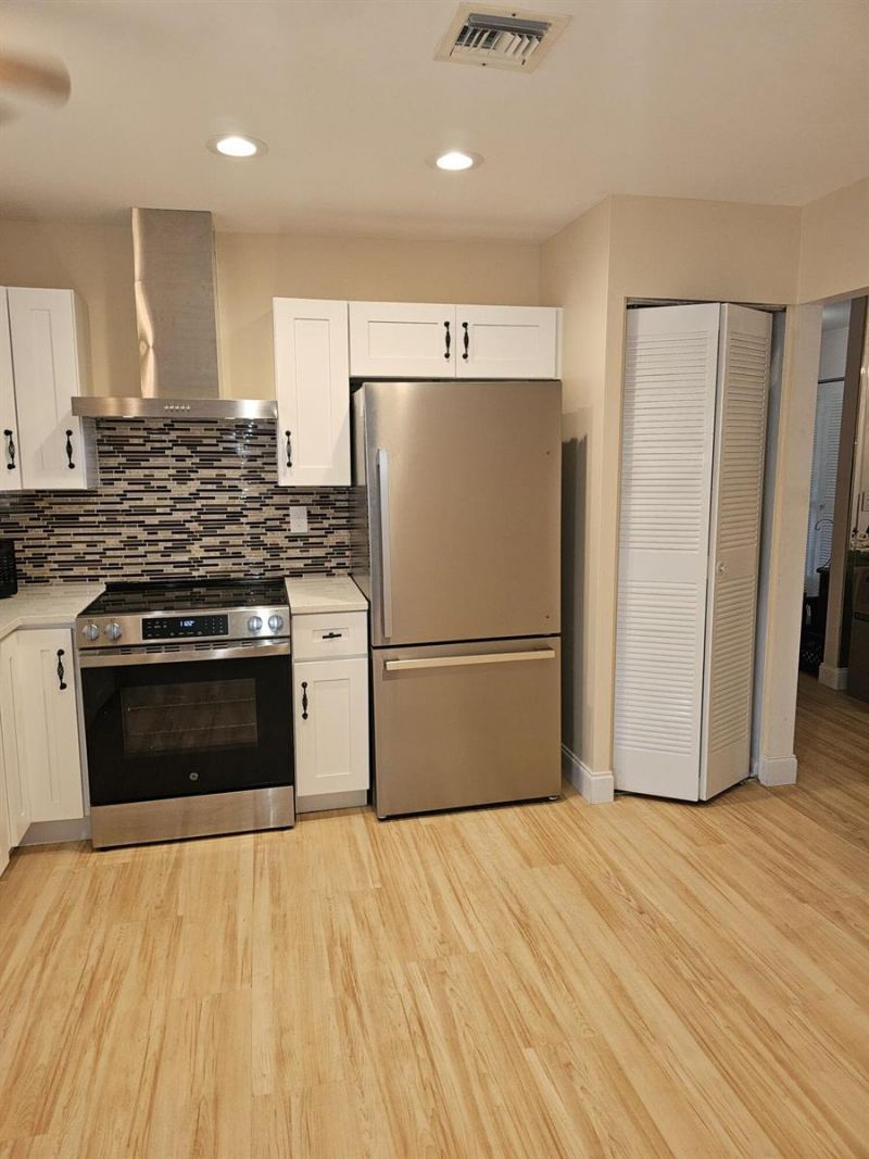 1212 Lakes End Drive , Unit D, Fort Pierce, FL 34982 Photo