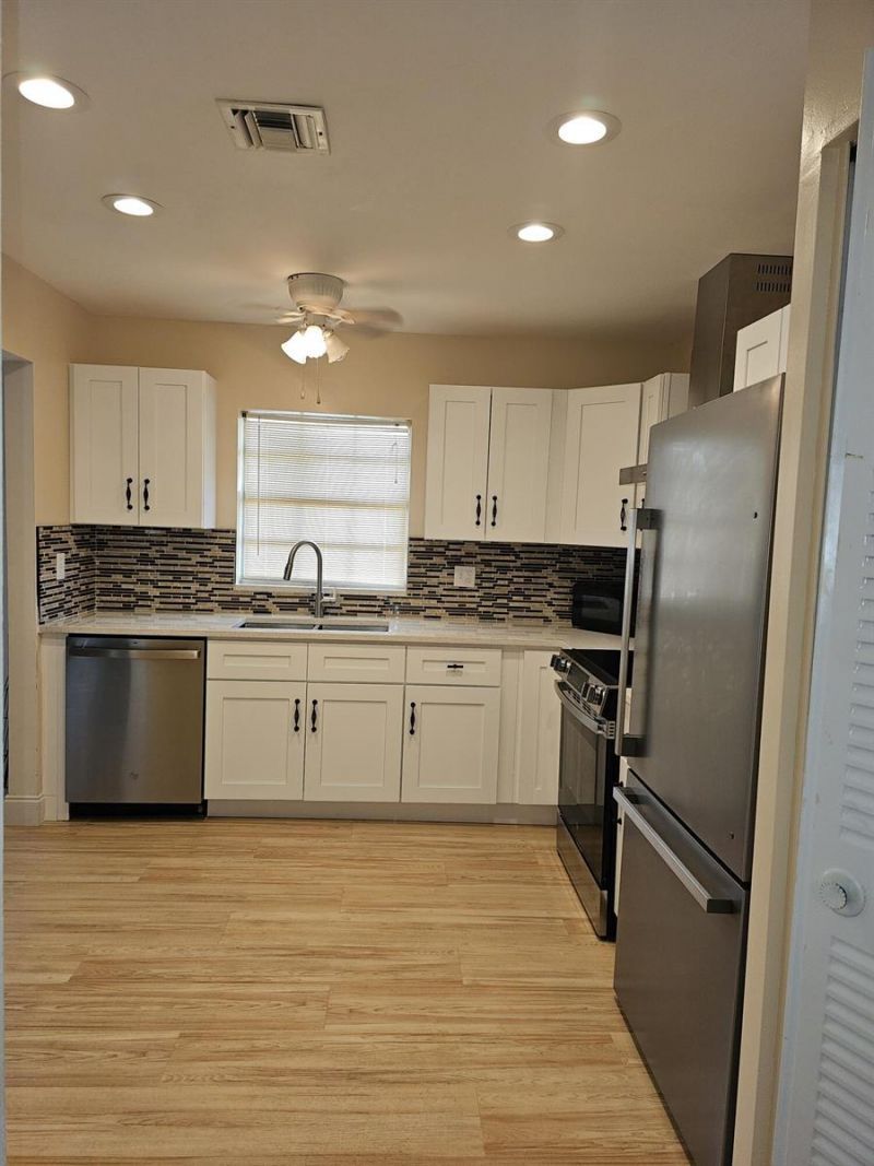 1212 Lakes End Drive , Unit D, Fort Pierce, FL 34982 Photo