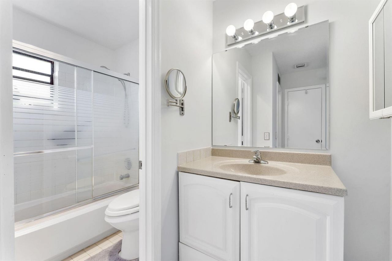 9860 Pecan Tree Drive , Unit A, Boynton Beach, FL 33436 Photo