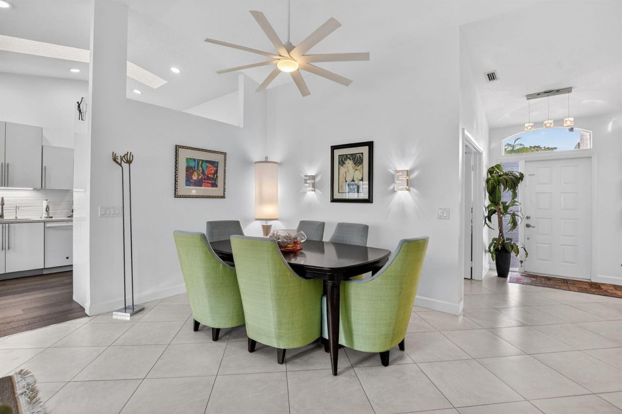 17227 Boca Club Boulevard , Unit 3, Boca Raton, FL 33487 Photo