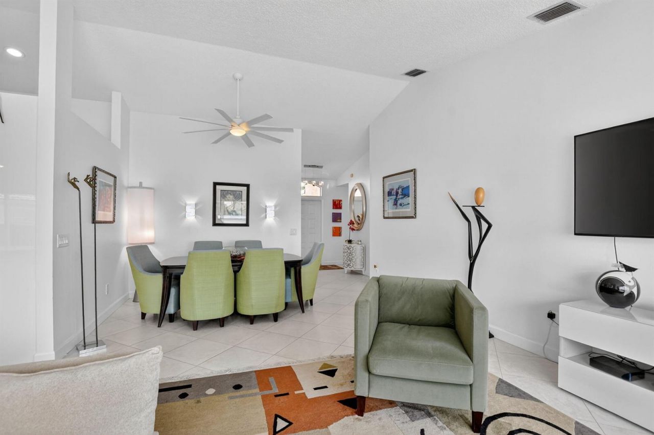 17227 Boca Club Boulevard , Unit 3, Boca Raton, FL 33487 Photo