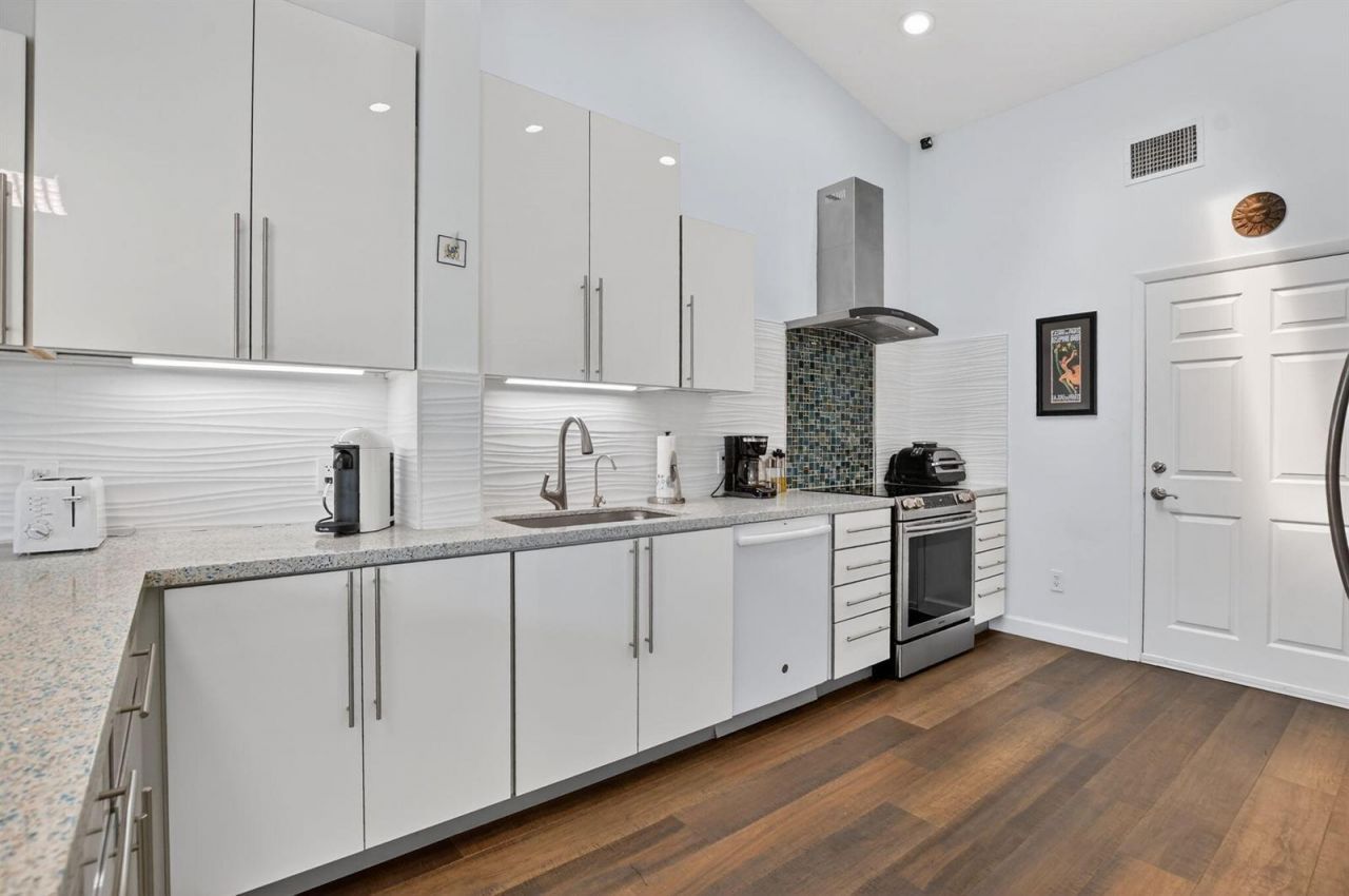 17227 Boca Club Boulevard , Unit 3, Boca Raton, FL 33487 Photo