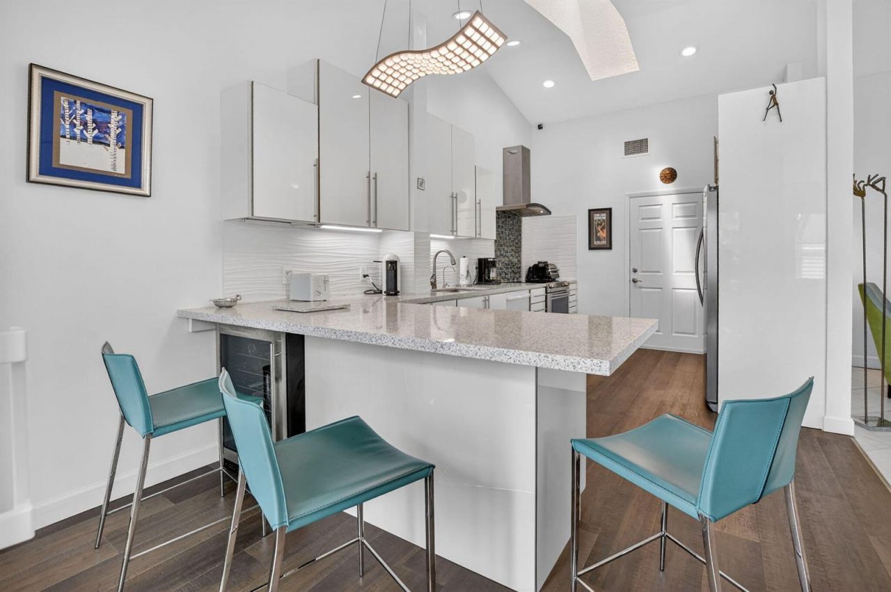17227 Boca Club Boulevard , Unit 3, Boca Raton, FL 33487 Photo