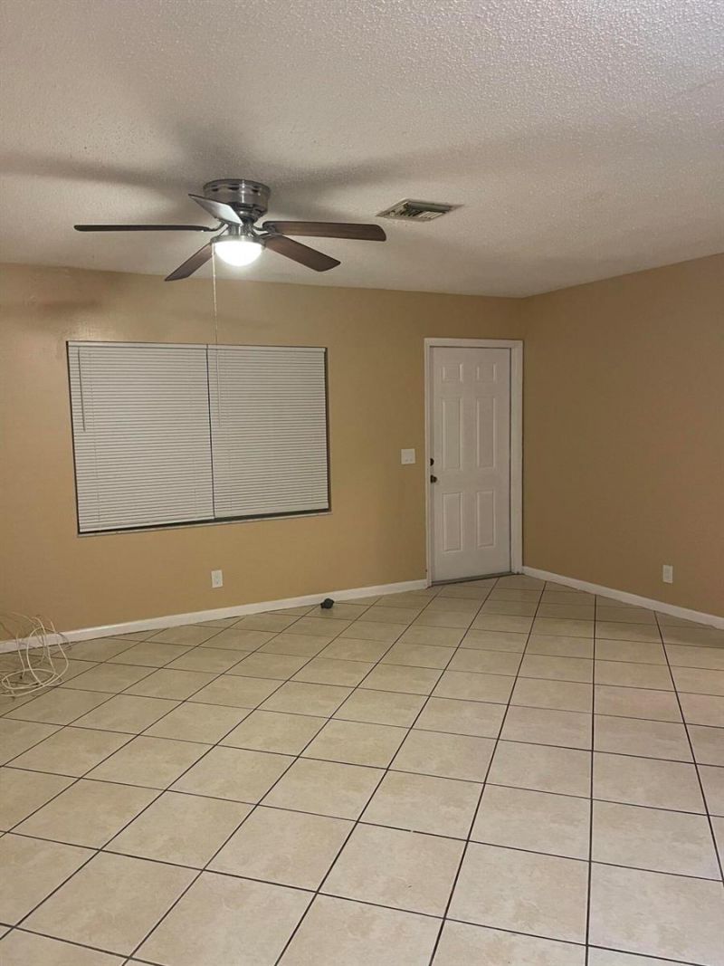 940 W 36th Street , Unit 1, Riviera Beach, FL 33404 Photo