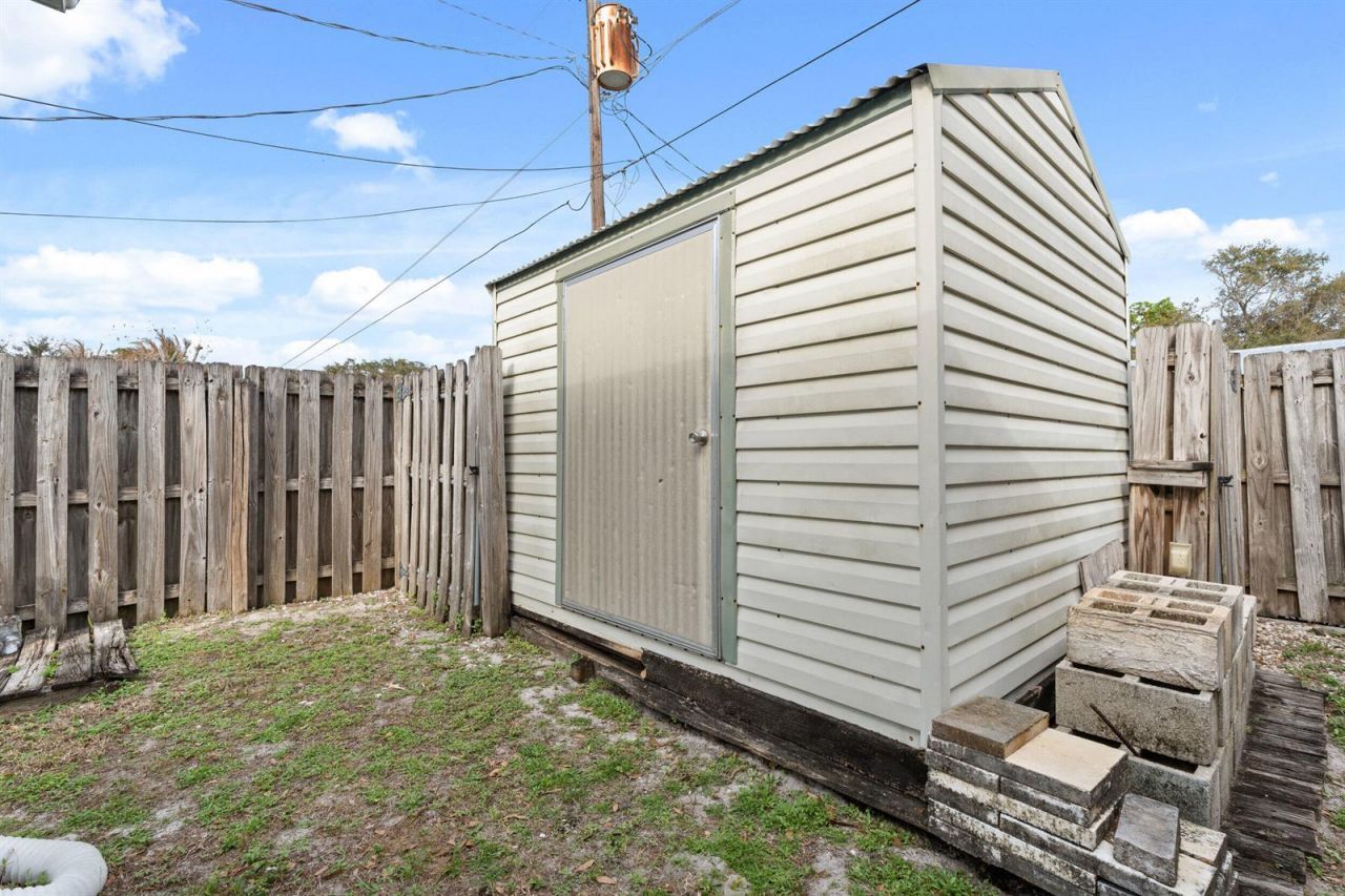 1341 SE Seashell Lane , Stuart, FL 34996 Photo