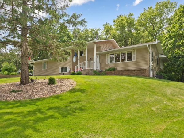 1320 11th Avenue NE, Faribault, MN 55021