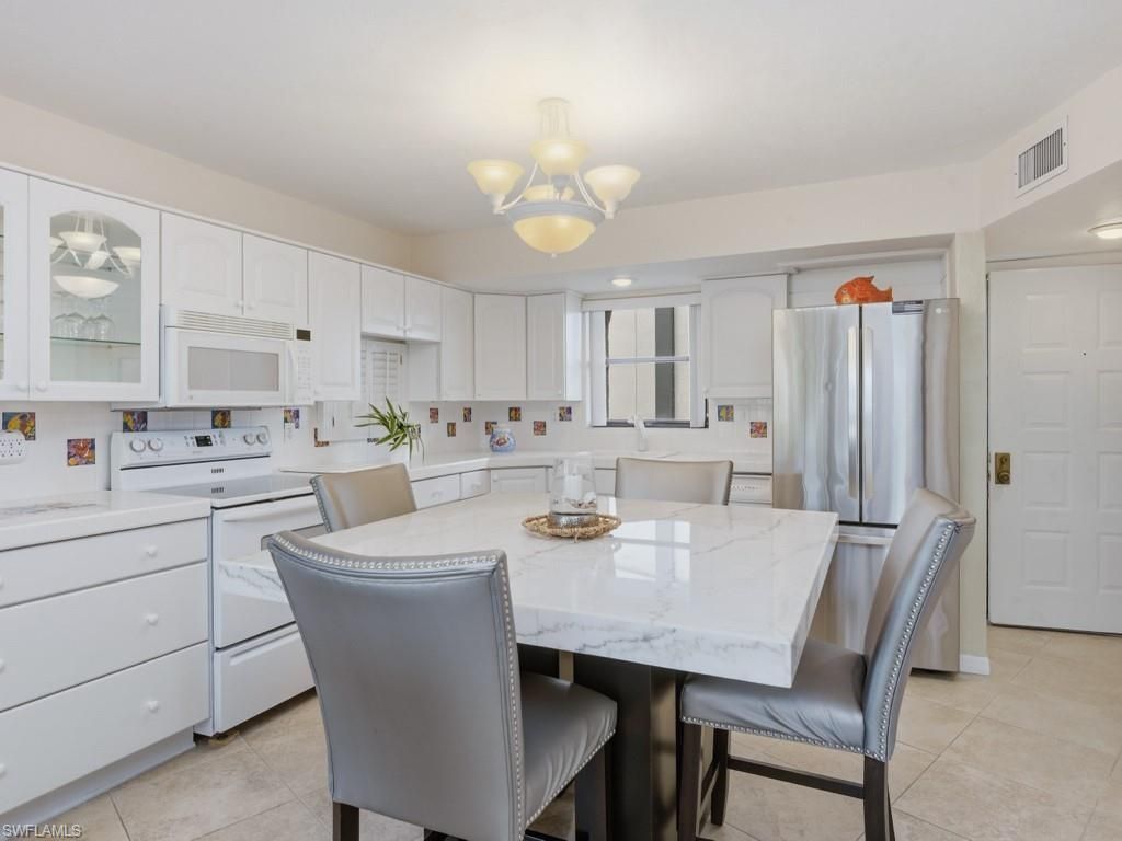 1007 Anglers Cv , Unit J204, Marco Island, FL 34145 Photo