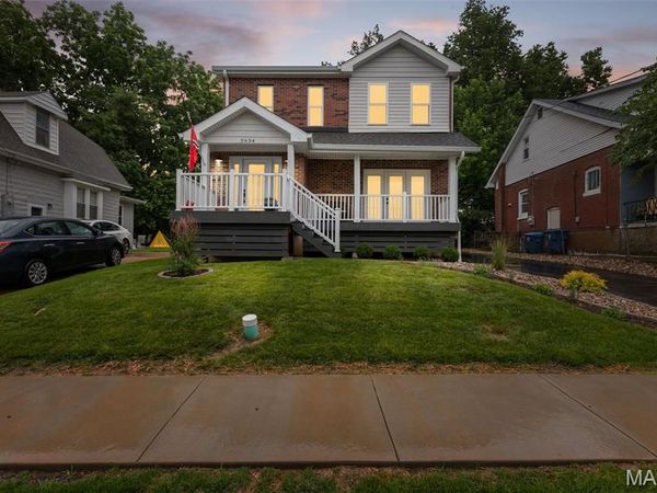2634 Lyle Avenue , Maplewood, MO 63143
