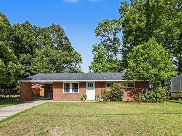 2633 Dellwood Avenue, North Charleston, SC 29405