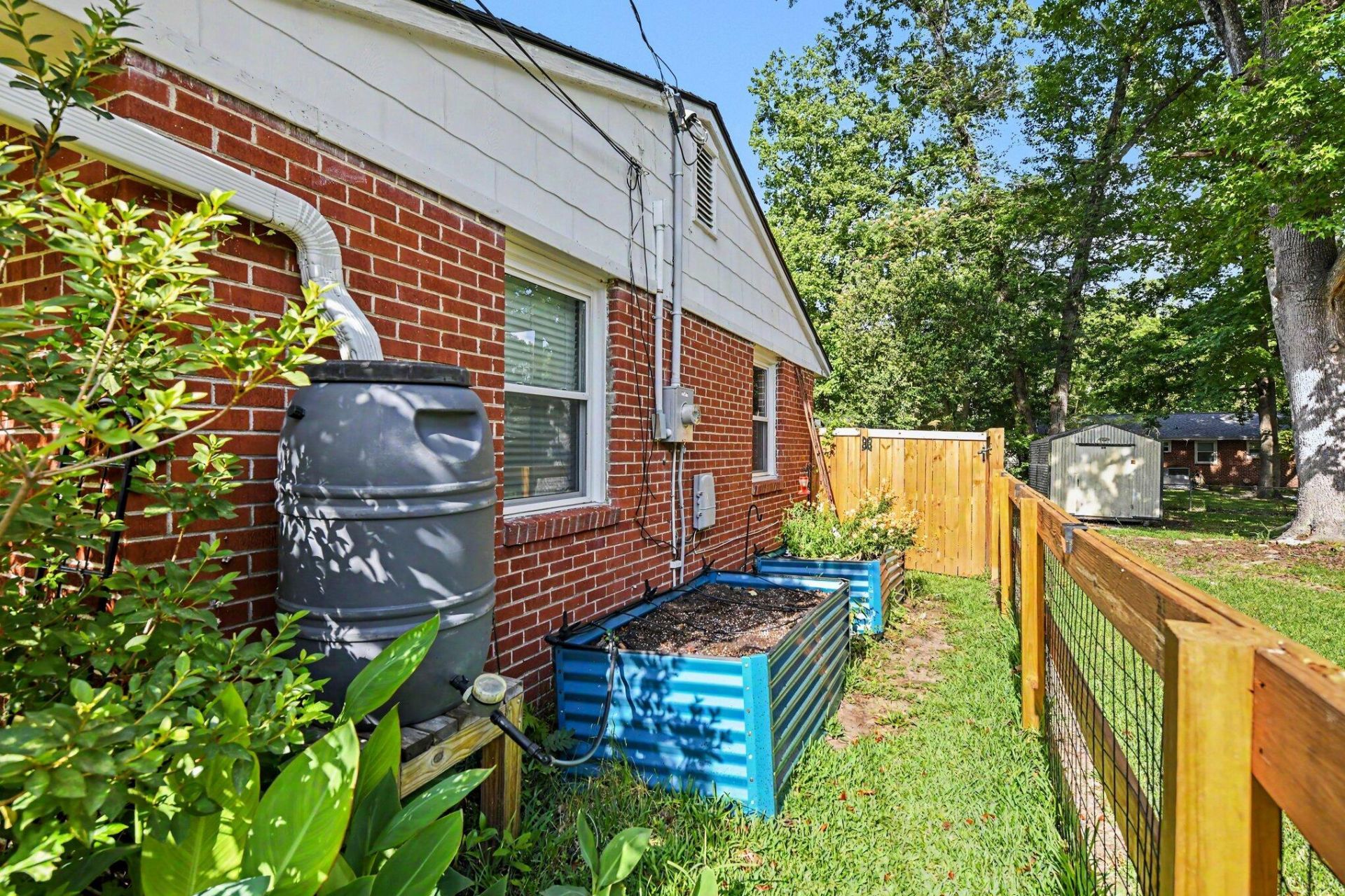 2633 Dellwood Avenue Photo 27