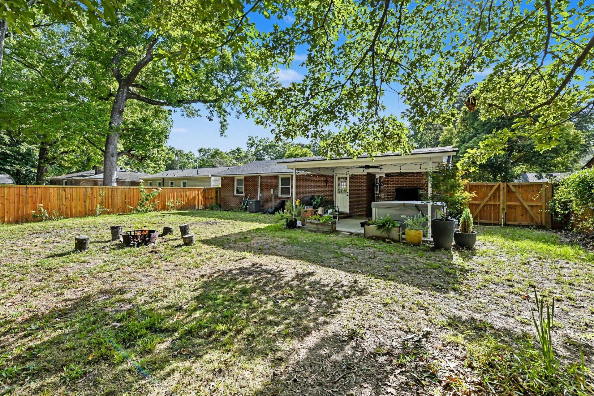 2633 Dellwood Avenue Photo 31