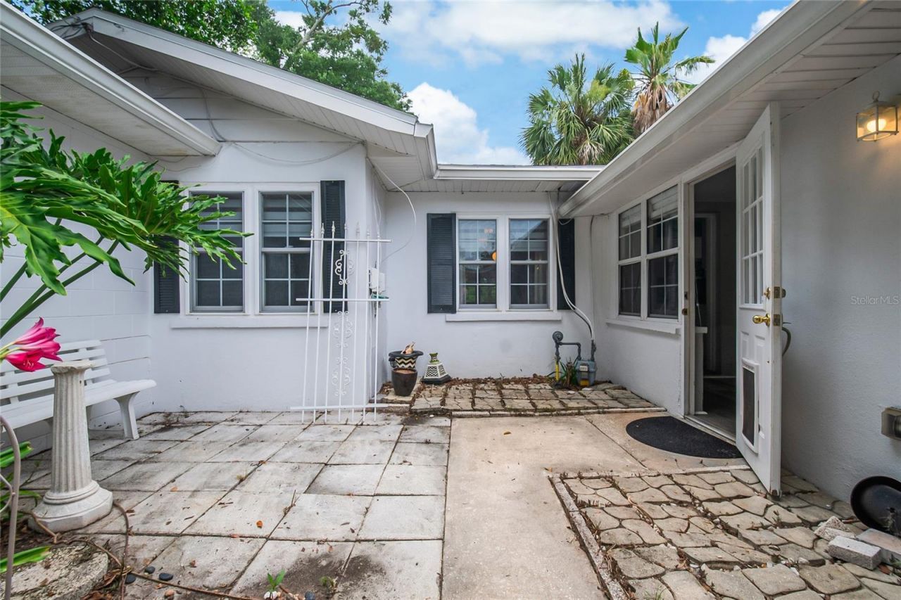 1635 Gertrude Place , Mount Dora, FL 32757 Photo