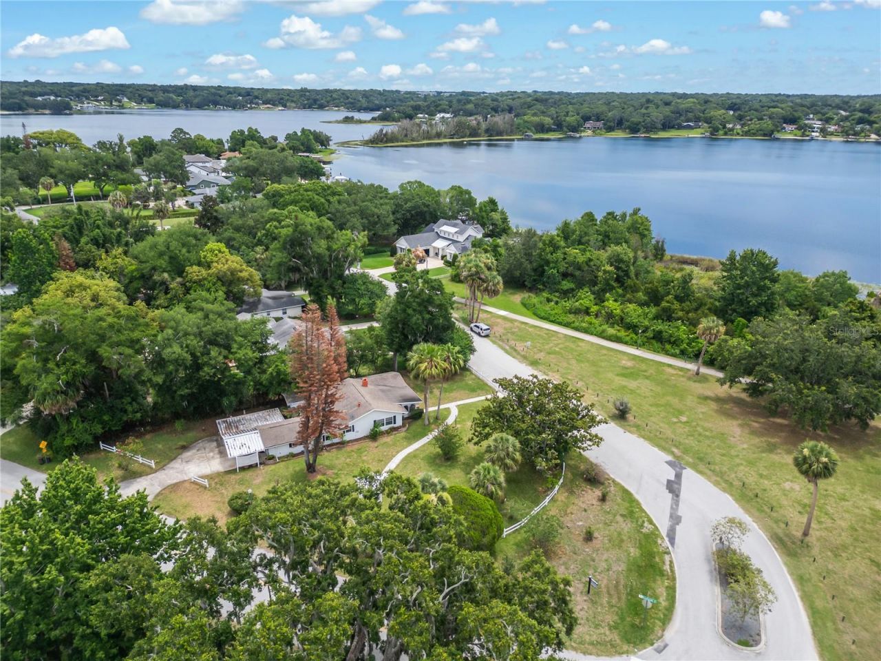 1635 Gertrude Place , Mount Dora, FL 32757 Photo