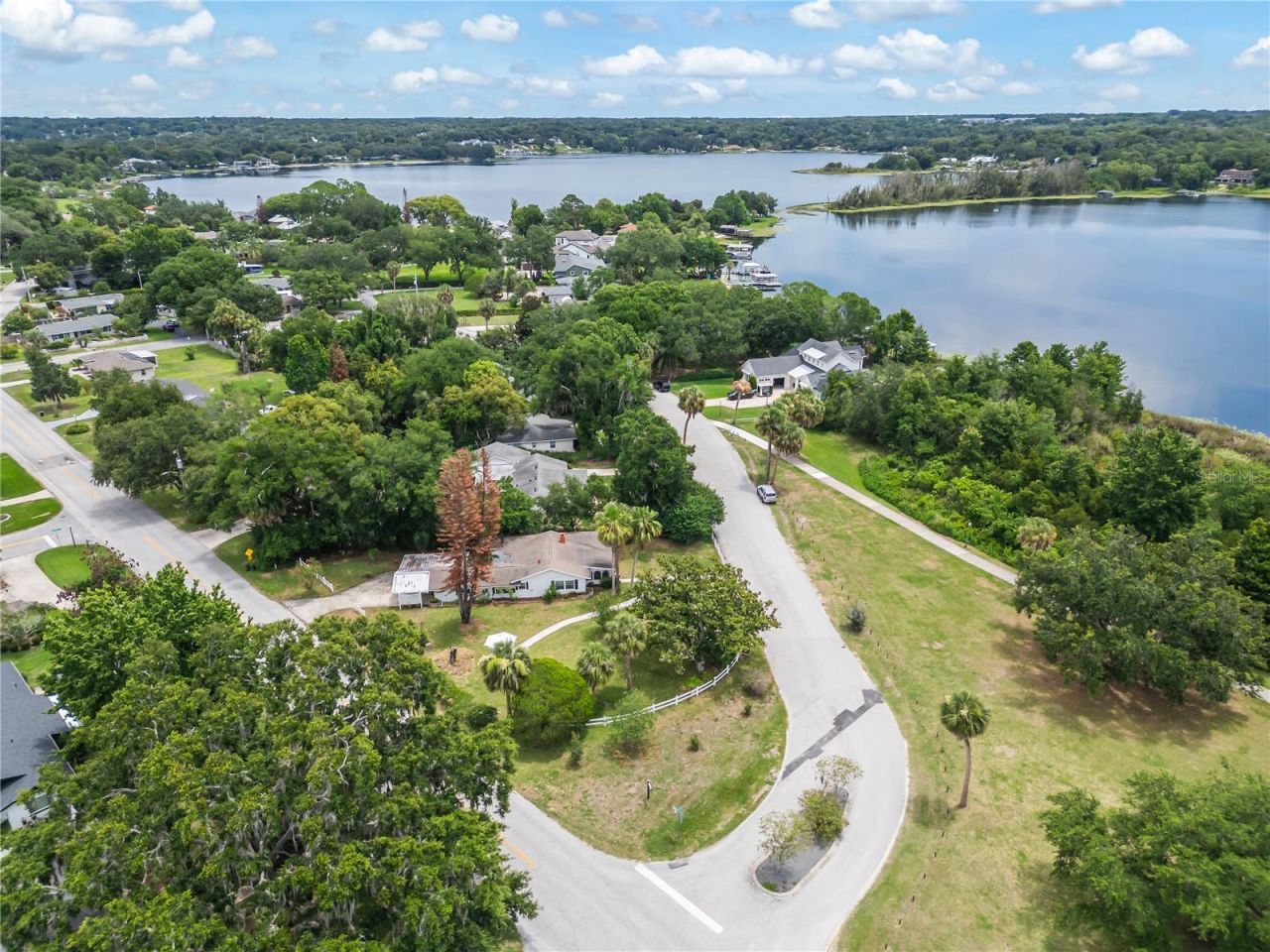 1635 Gertrude Place , Mount Dora, FL 32757 Photo