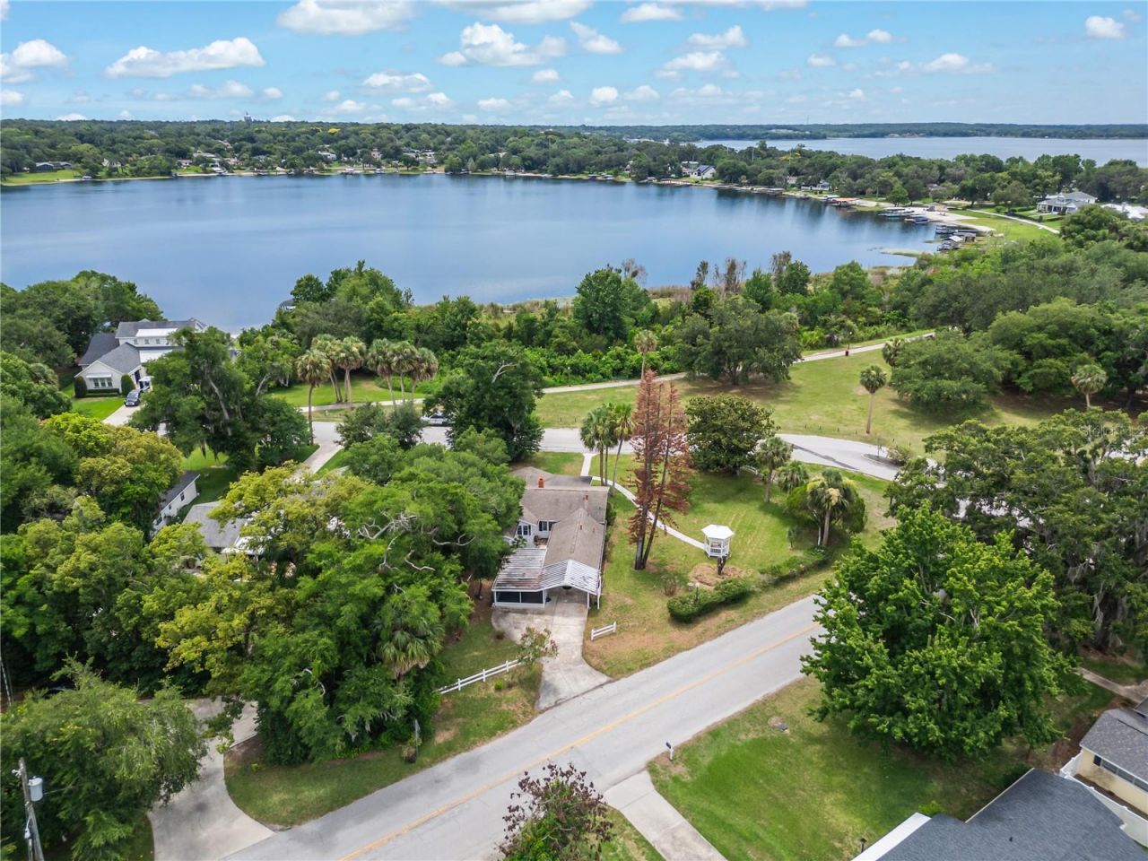1635 Gertrude Place , Mount Dora, FL 32757 Photo