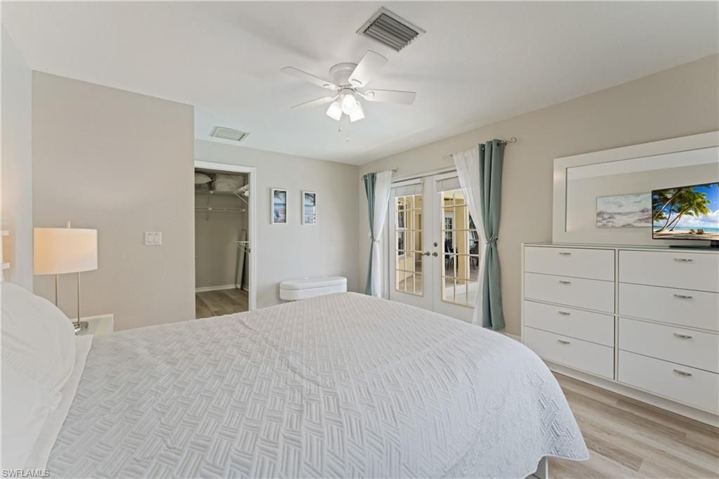 102 SW 9th St , Cape Coral, FL 33991 Photo
