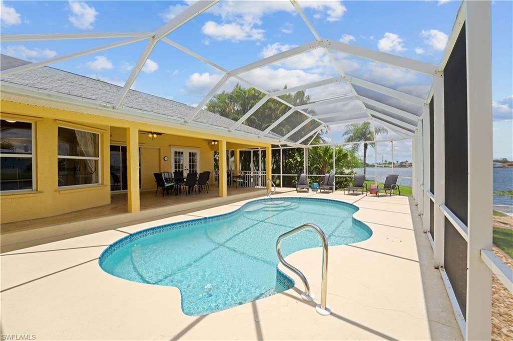102 SW 9th St , Cape Coral, FL 33991 Photo
