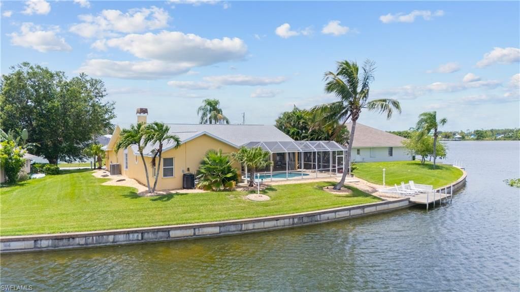 102 SW 9th St , Cape Coral, FL 33991 Photo