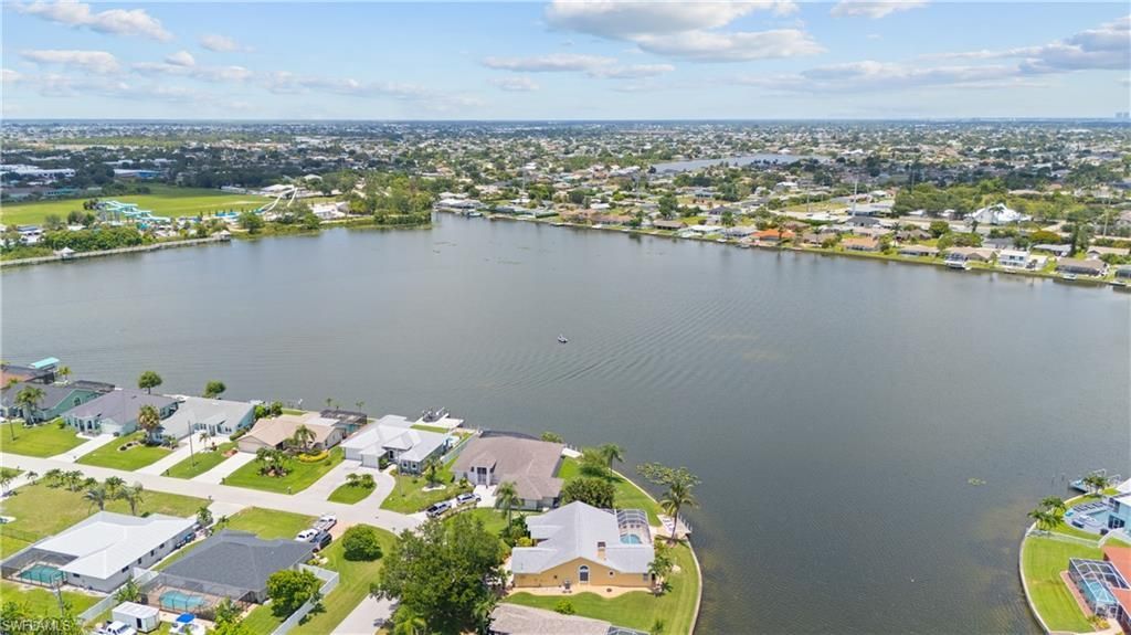 102 SW 9th St , Cape Coral, FL 33991 Photo