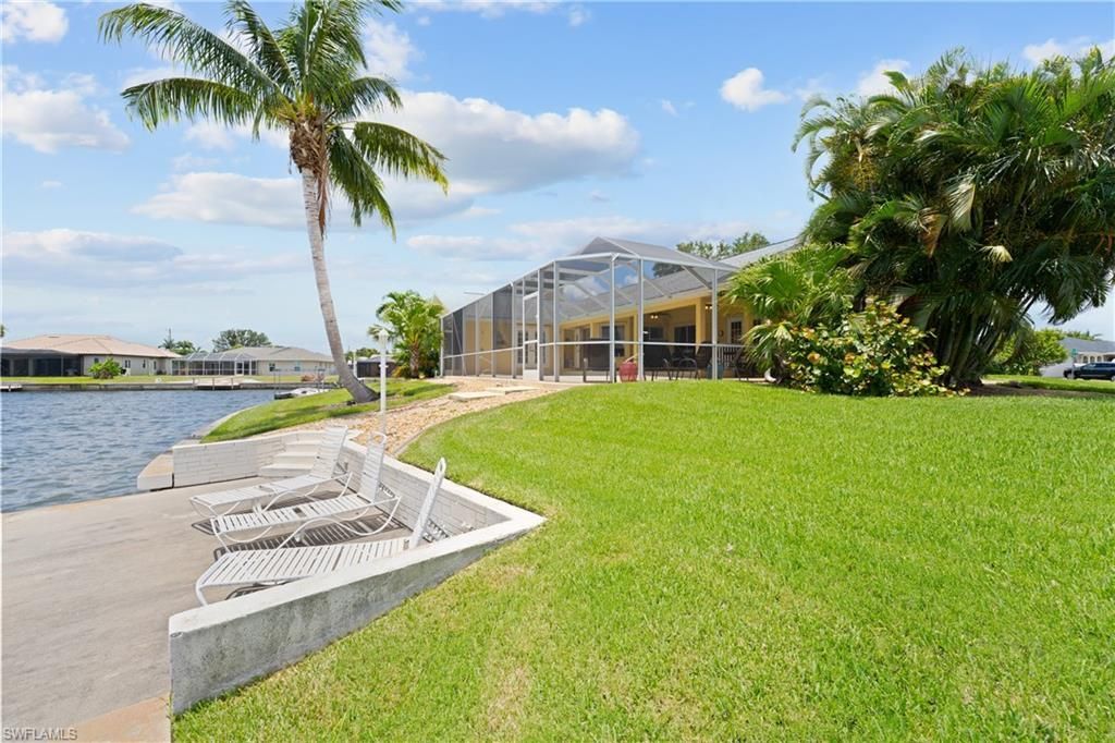 102 SW 9th St , Cape Coral, FL 33991 Photo