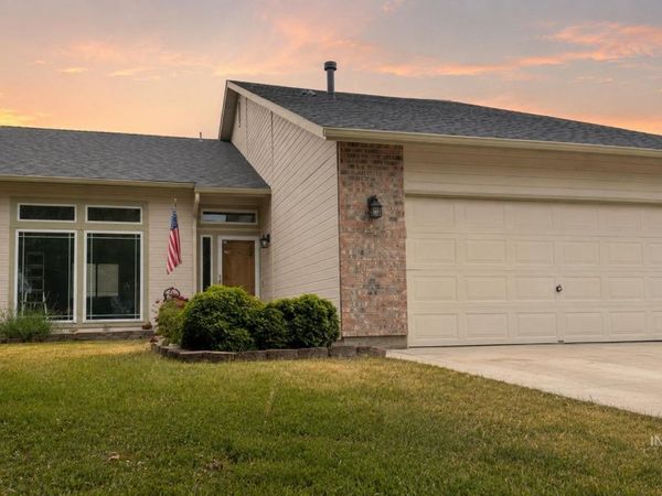 4426 S Tinker Ave, Boise, ID 83709