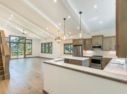 12290 Muhlebach Way, Truckee, CA 96161 Photo