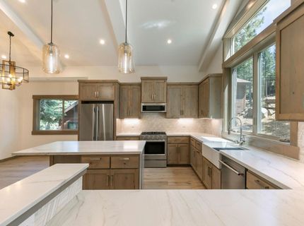 12290 Muhlebach Way, Truckee, CA 96161 Photo