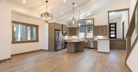 12290 Muhlebach Way, Truckee, CA 96161 Photo