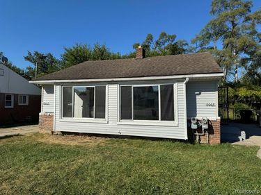 19961 Greenfield Road , Detroit, MI 48235