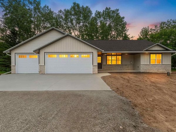 N4748 ARROYO COURT, Krakow, WI 54137