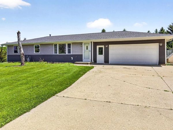 N978 NORTH ROAD, Hortonville, WI 54944
