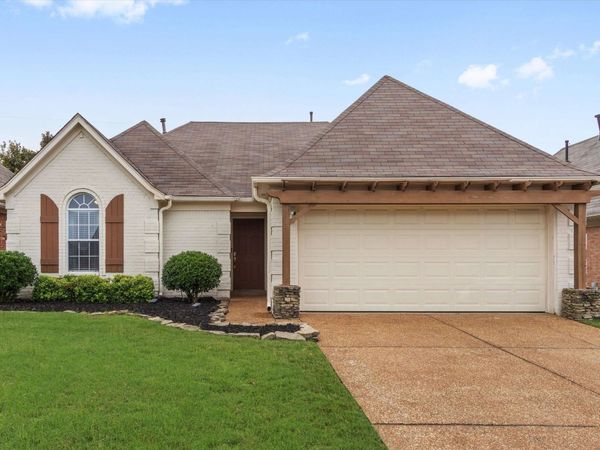 1654 FAR DR , Cordova, TN 38016