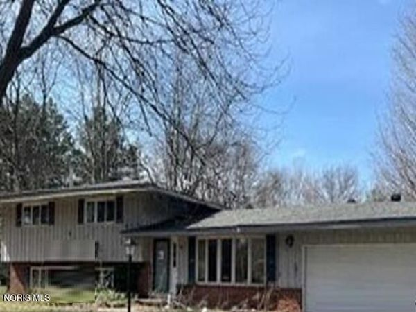 2641 County Road 6 , Delta, OH 43515