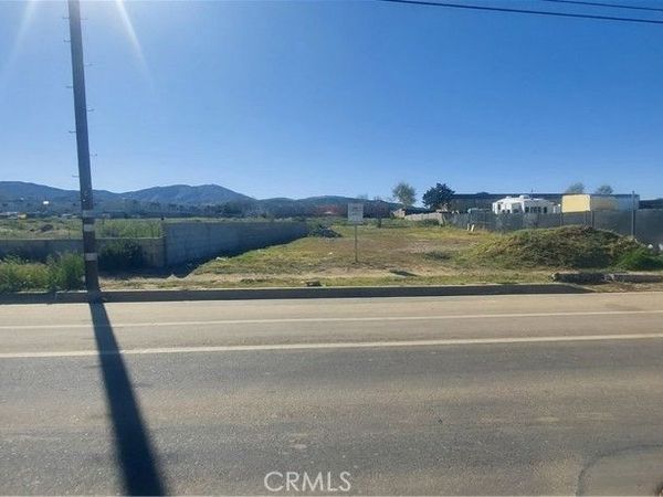 5 st E Avenue R, Palmdale, CA 93550